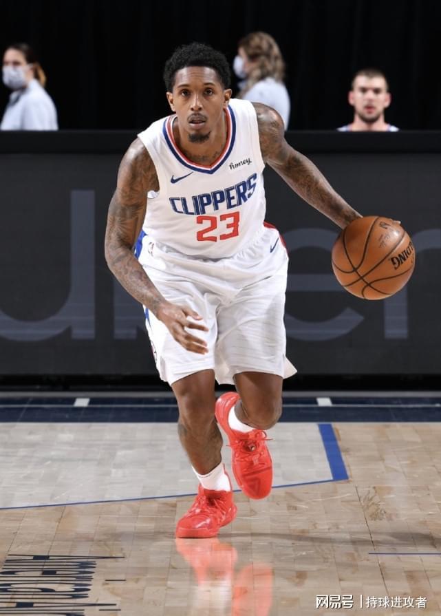 包含赛地聚焦——全明星赛国际比赛日热度飙升，瓦伦西亚更衣室发声，更衣室稳定，更衣室氛围转暖的词条-九游sports